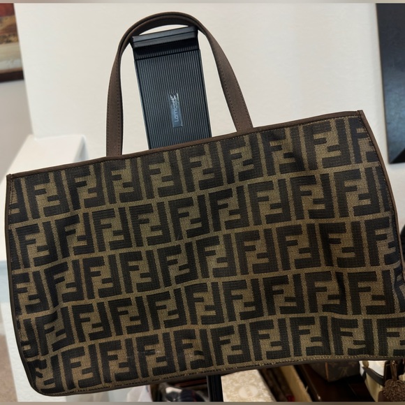 ❌SOLD❌FENDI ZUCCA TOTE BAG - Picture 6 of 7